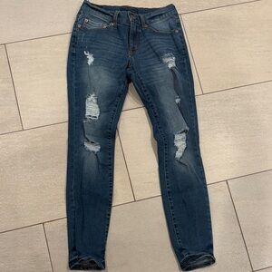 Aeropostale Low Rise Skinny Ripped Jeans